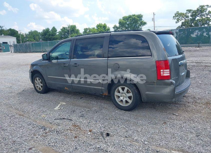 Photo 3 of 2010 Chrysler Town & COUNTRY TOURING PLUS (VIN 2A4RR8D16AR386486)