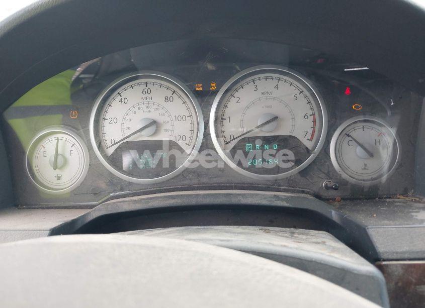 Photo 7 of 2010 Chrysler Town & COUNTRY TOURING PLUS (VIN 2A4RR8D16AR386486)