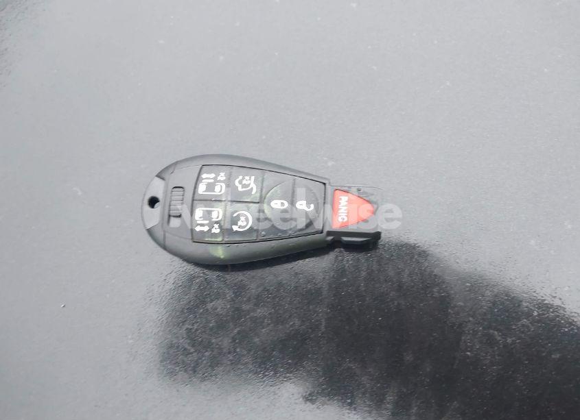 Photo 11 of 2010 Chrysler Town & COUNTRY TOURING PLUS (VIN 2A4RR8D16AR442278)