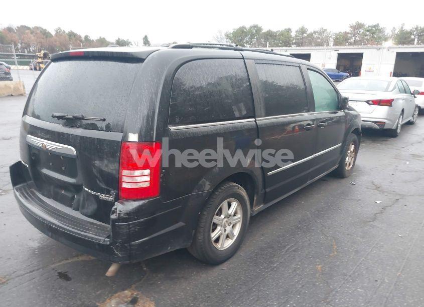 Photo 4 of 2010 Chrysler Town & COUNTRY TOURING PLUS (VIN 2A4RR8D16AR442278)