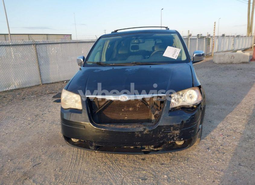 Photo 12 of 2010 Chrysler Town & COUNTRY TOURING PLUS (VIN 2A4RR8D17AR442239)