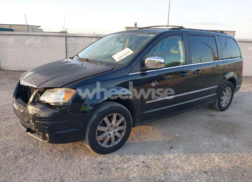 Photo 2 of 2010 Chrysler Town & COUNTRY TOURING PLUS (VIN 2A4RR8D17AR442239)