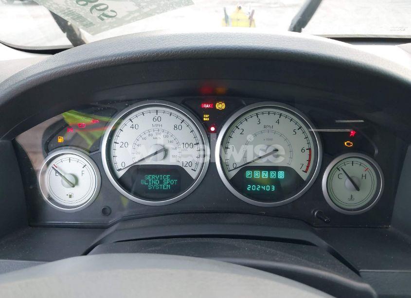 Photo 7 of 2010 Chrysler Town & COUNTRY TOURING PLUS (VIN 2A4RR8D17AR442239)