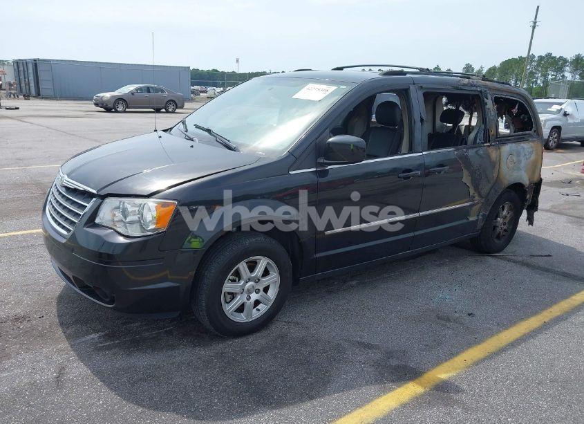 Photo 2 of 2010 Chrysler Town & COUNTRY TOURING PLUS (VIN 2A4RR8D18AR422713)