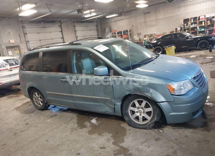 Photo 13 of 2010 Chrysler Town & COUNTRY TOURING PLUS (VIN 2A4RR8D19AR393898)