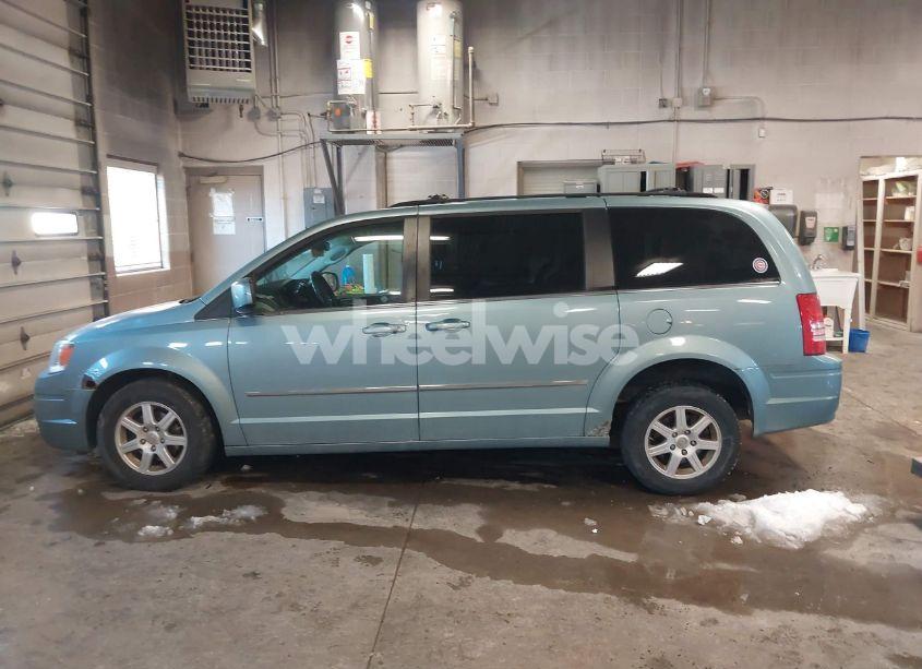 Photo 14 of 2010 Chrysler Town & COUNTRY TOURING PLUS (VIN 2A4RR8D19AR393898)