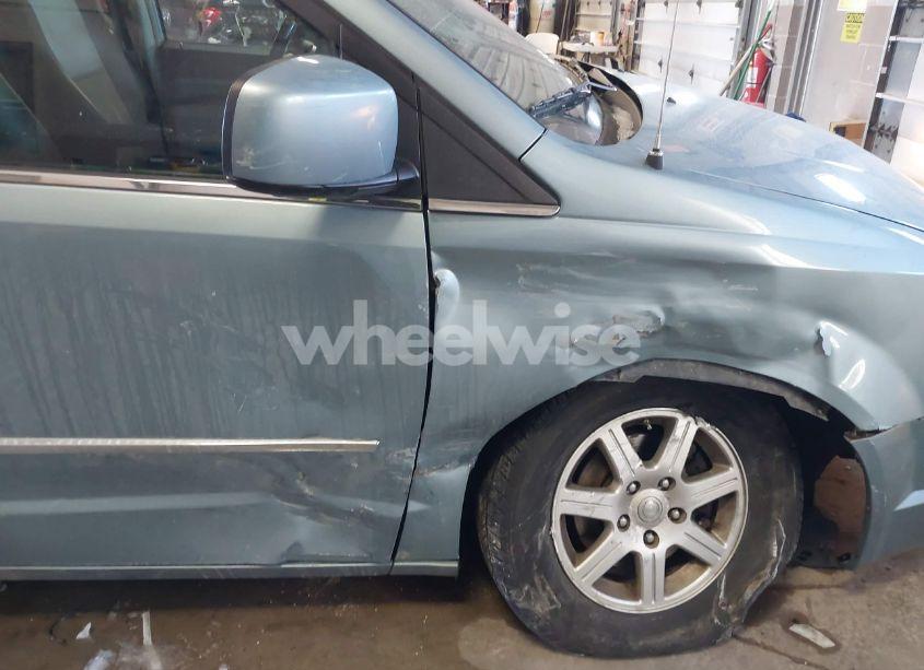 Photo 17 of 2010 Chrysler Town & COUNTRY TOURING PLUS (VIN 2A4RR8D19AR393898)