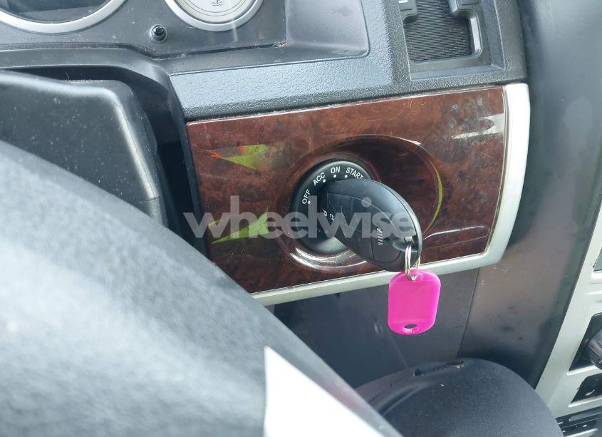 Photo 11 of 2010 Chrysler Town & COUNTRY TOURING PLUS (VIN 2A4RR8D19AR442324)