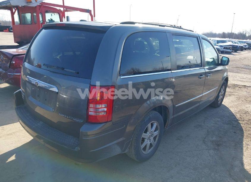 Photo 4 of 2010 Chrysler Town & COUNTRY TOURING PLUS (VIN 2A4RR8D1XAR473064)