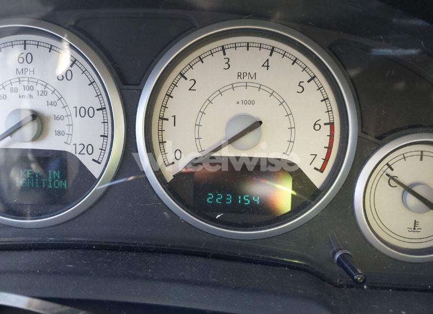 Photo 7 of 2010 Chrysler Town & COUNTRY TOURING PLUS (VIN 2A4RR8D1XAR473064)