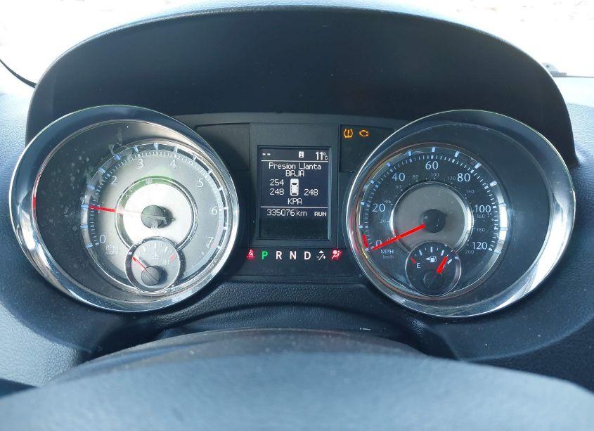 Photo 7 of 2011 Chrysler Town & COUNTRY TOURING-L (VIN 2A4RR8DG0BR614763)