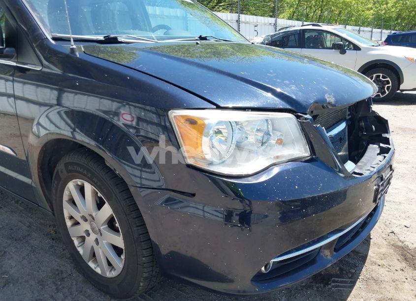 Photo 13 of 2011 Chrysler Town & COUNTRY TOURING-L (VIN 2A4RR8DG0BR630879)