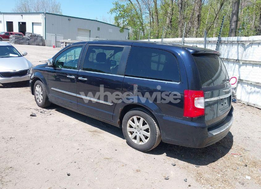 Photo 3 of 2011 Chrysler Town & COUNTRY TOURING-L (VIN 2A4RR8DG0BR630879)