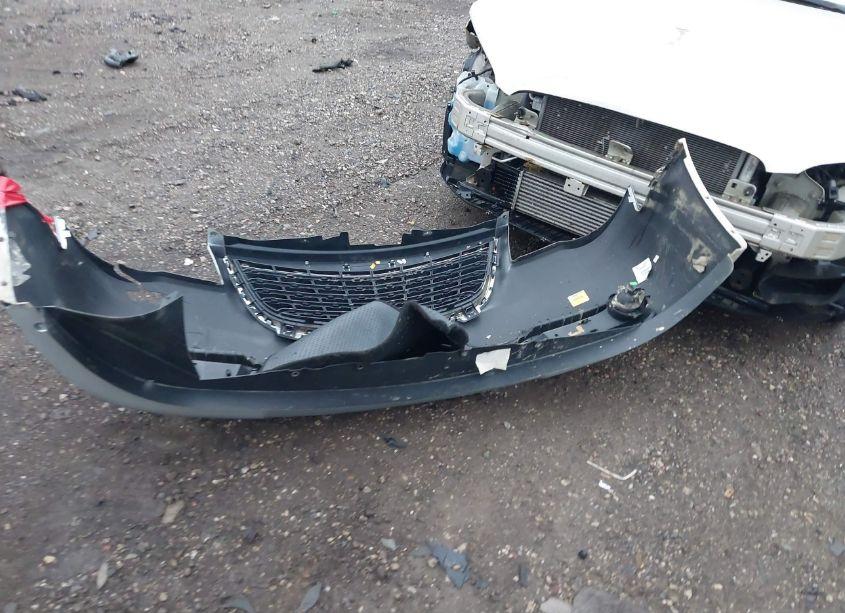 Photo 12 of 2011 Chrysler Town & COUNTRY TOURING-L (VIN 2A4RR8DG0BR760130)