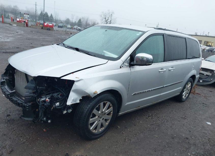 Photo 2 of 2011 Chrysler Town & COUNTRY TOURING-L (VIN 2A4RR8DG0BR760130)