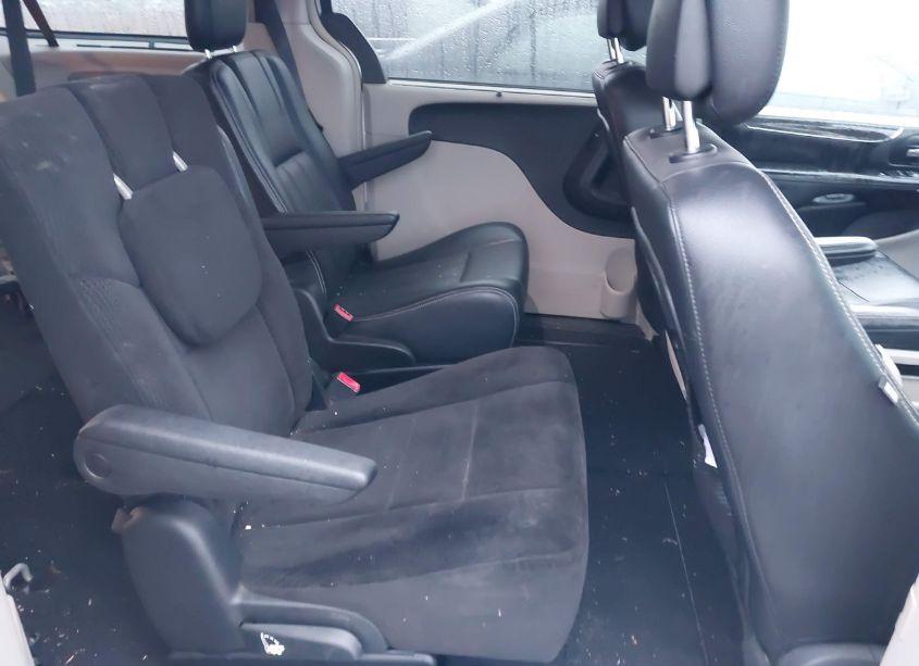 Photo 8 of 2011 Chrysler Town & COUNTRY TOURING-L (VIN 2A4RR8DG0BR760130)