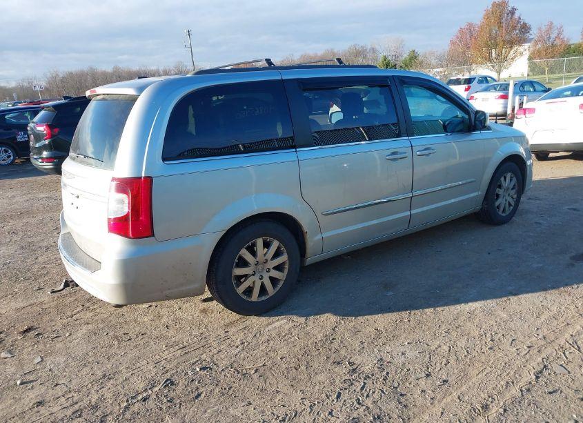 Photo 4 of 2011 Chrysler Town & COUNTRY TOURING-L (VIN 2A4RR8DG0BR781611)