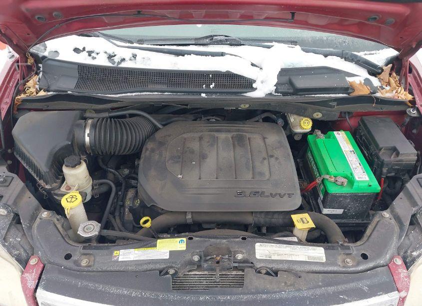 Photo 10 of 2011 Chrysler Town & COUNTRY TOURING-L (VIN 2A4RR8DG1BR604369)