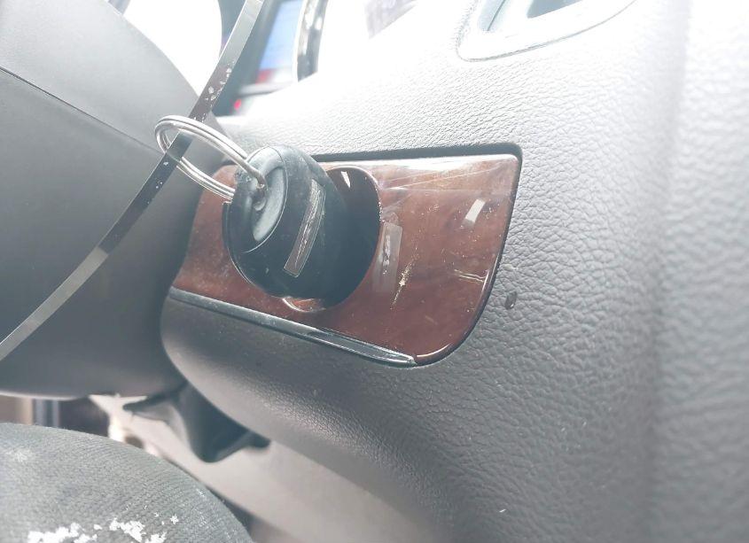 Photo 11 of 2011 Chrysler Town & COUNTRY TOURING-L (VIN 2A4RR8DG1BR604369)