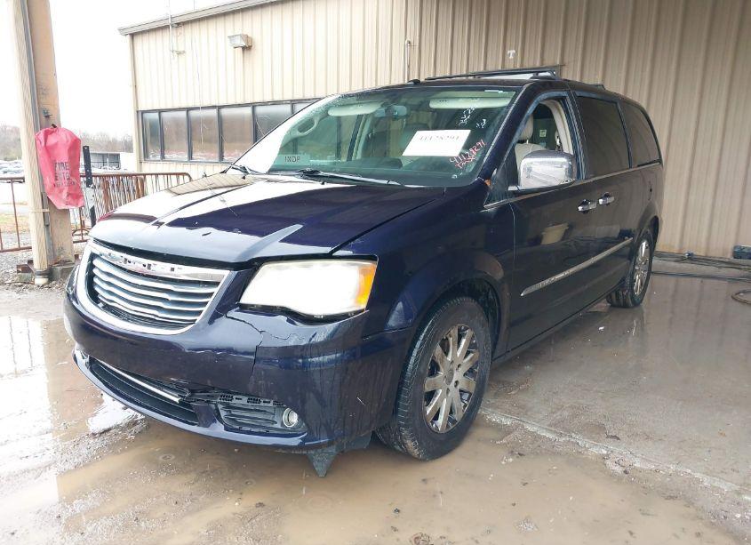 Photo 2 of 2011 Chrysler Town & COUNTRY TOURING-L (VIN 2A4RR8DG1BR609541)
