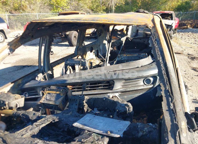 Photo 6 of 2011 Chrysler Town & COUNTRY TOURING-L (VIN 2A4RR8DG1BR641079)