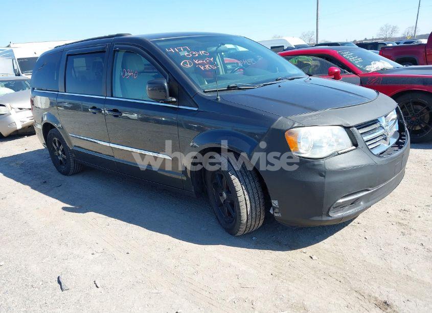 2011 Chrysler Town & COUNTRY TOURING-L (VIN 2A4RR8DG1BR645357) main photo