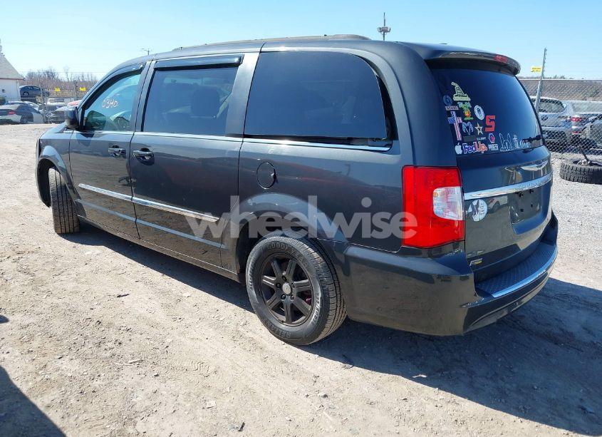 Photo 3 of 2011 Chrysler Town & COUNTRY TOURING-L (VIN 2A4RR8DG1BR645357)