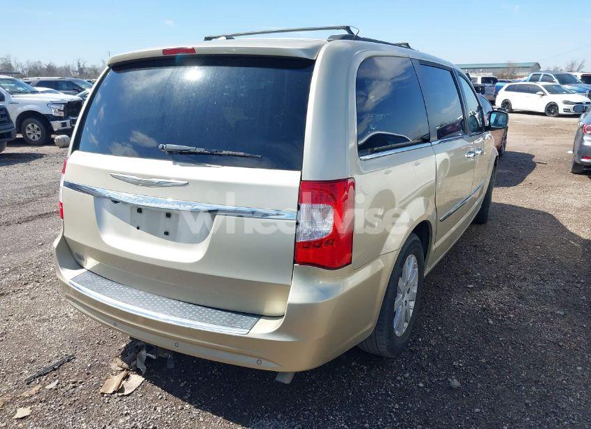 Photo 4 of 2011 Chrysler Town & COUNTRY TOURING-L (VIN 2A4RR8DG1BR676754)