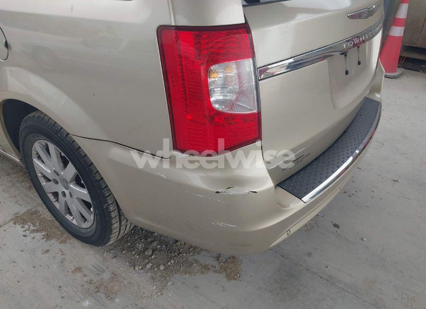 Photo 6 of 2011 Chrysler Town & COUNTRY TOURING-L (VIN 2A4RR8DG1BR781360)