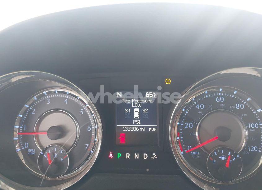 Photo 7 of 2011 Chrysler Town & COUNTRY TOURING-L (VIN 2A4RR8DG1BR781360)