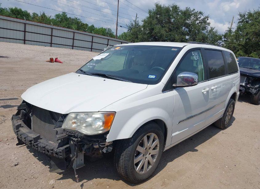 Photo 2 of 2011 Chrysler Town & COUNTRY TOURING-L (VIN 2A4RR8DG2BR655640)