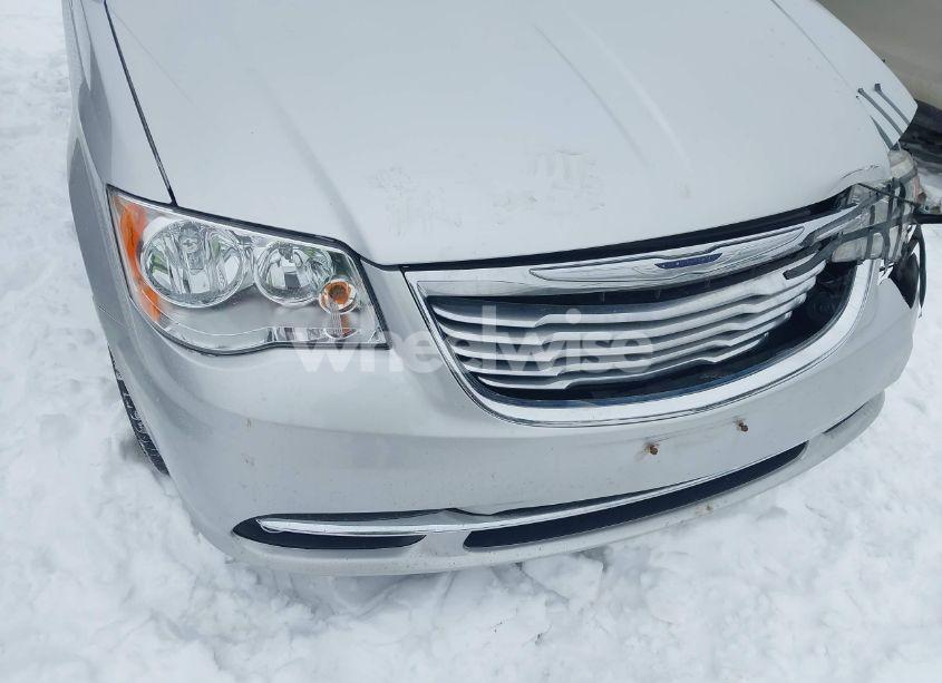 Photo 13 of 2011 Chrysler Town & COUNTRY TOURING-L (VIN 2A4RR8DG2BR683762)