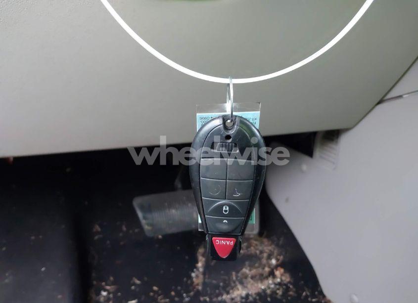 Photo 11 of 2011 Chrysler Town & COUNTRY TOURING-L (VIN 2A4RR8DG2BR782484)