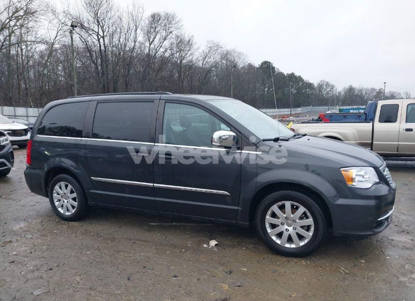 Photo 13 of 2011 Chrysler Town & COUNTRY TOURING-L (VIN 2A4RR8DG2BR782484)