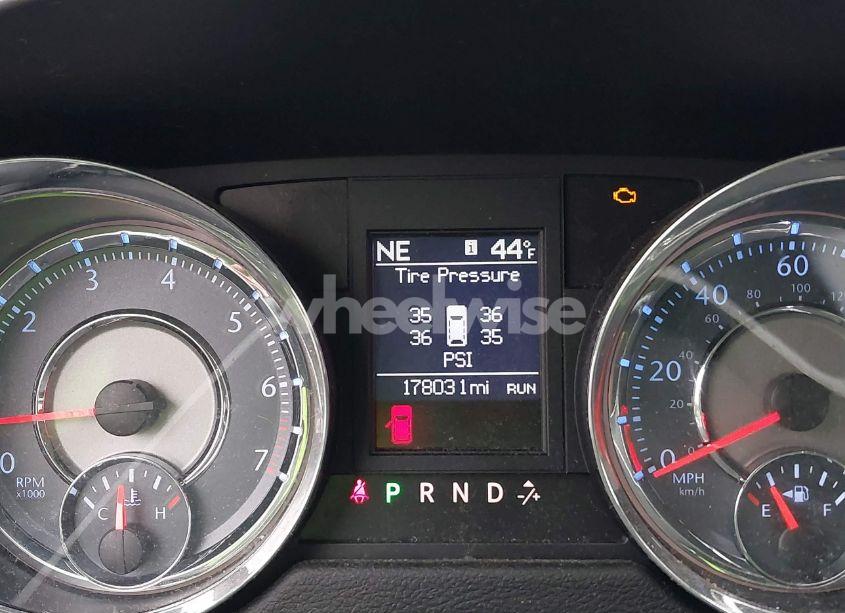 Photo 15 of 2011 Chrysler Town & COUNTRY TOURING-L (VIN 2A4RR8DG2BR782484)