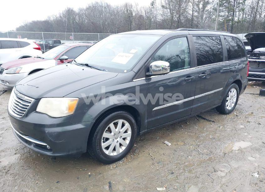 Photo 2 of 2011 Chrysler Town & COUNTRY TOURING-L (VIN 2A4RR8DG2BR782484)