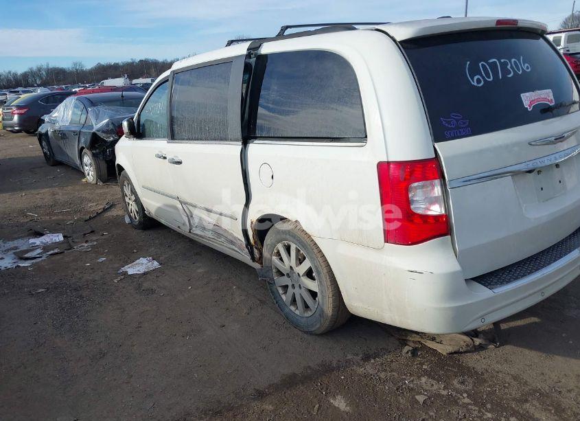 Photo 3 of 2011 Chrysler Town & COUNTRY TOURING-L (VIN 2A4RR8DG3BR607306)