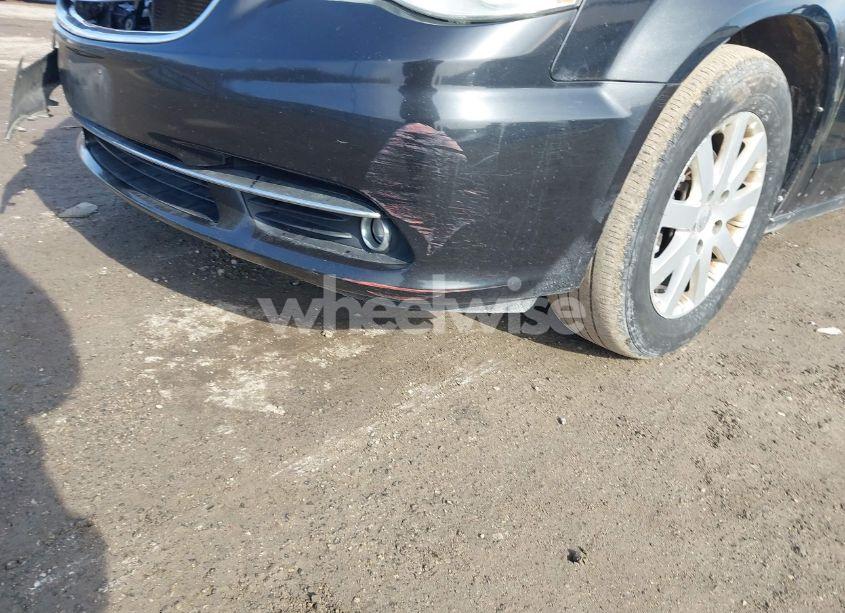 Photo 13 of 2011 Chrysler Town & COUNTRY TOURING-L (VIN 2A4RR8DG3BR619178)