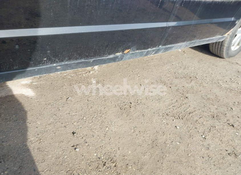 Photo 14 of 2011 Chrysler Town & COUNTRY TOURING-L (VIN 2A4RR8DG3BR619178)