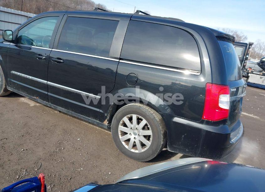 Photo 3 of 2011 Chrysler Town & COUNTRY TOURING-L (VIN 2A4RR8DG3BR619178)