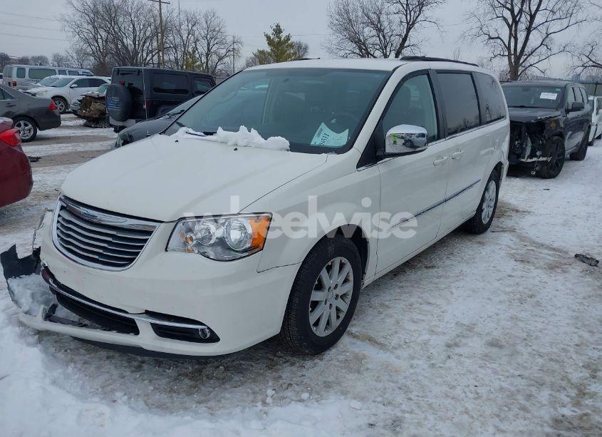 Photo 2 of 2011 Chrysler Town & COUNTRY TOURING-L (VIN 2A4RR8DG3BR633419)