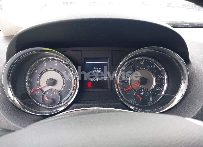 Photo 7 of 2011 Chrysler Town & COUNTRY TOURING-L (VIN 2A4RR8DG3BR633419)