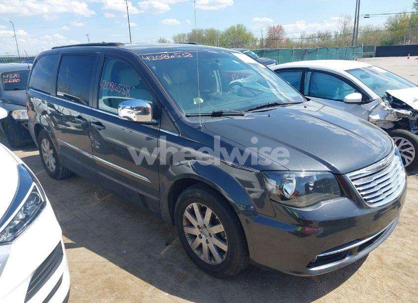 2011 Chrysler Town & COUNTRY TOURING-L (VIN 2A4RR8DG3BR676044) main photo