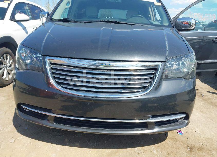 Photo 6 of 2011 Chrysler Town & COUNTRY TOURING-L (VIN 2A4RR8DG3BR676044)