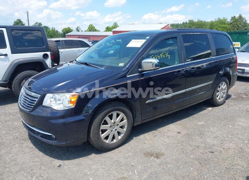Photo 2 of 2011 Chrysler Town & COUNTRY TOURING-L (VIN 2A4RR8DG4BR609503)