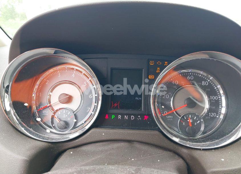 Photo 7 of 2011 Chrysler Town & COUNTRY TOURING-L (VIN 2A4RR8DG4BR616693)