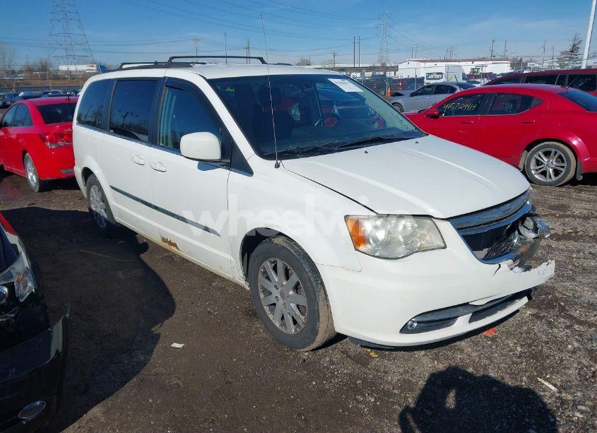 2011 Chrysler Town & COUNTRY TOURING-L (VIN 2A4RR8DG4BR617021) main photo