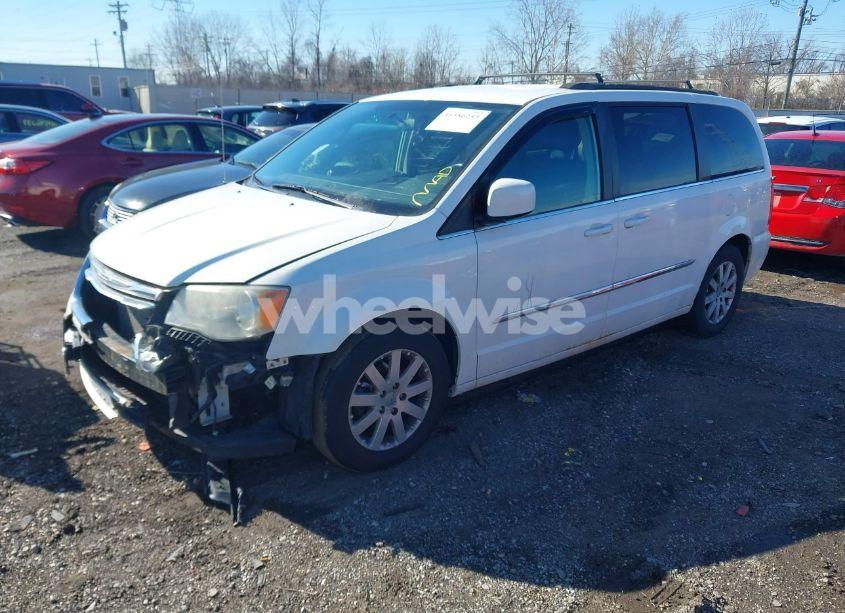 Photo 2 of 2011 Chrysler Town & COUNTRY TOURING-L (VIN 2A4RR8DG4BR617021)