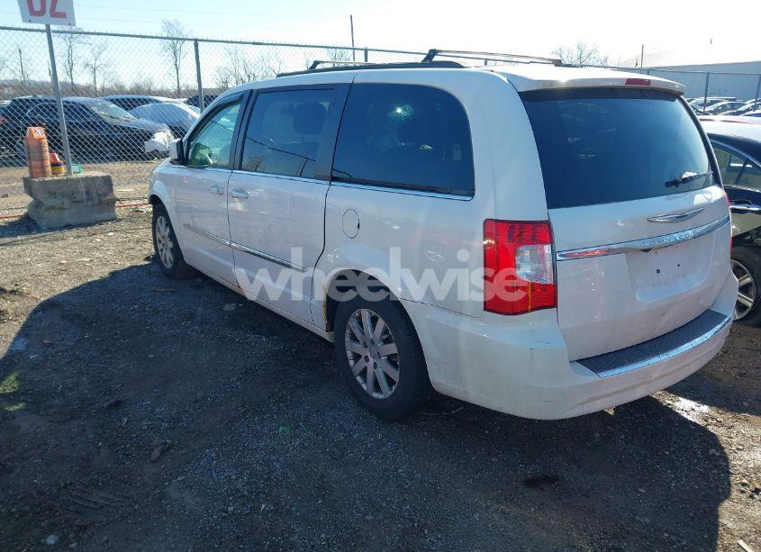 Photo 3 of 2011 Chrysler Town & COUNTRY TOURING-L (VIN 2A4RR8DG4BR617021)
