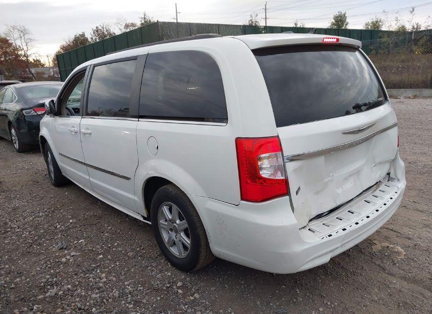 Photo 3 of 2011 Chrysler Town & COUNTRY TOURING-L (VIN 2A4RR8DG4BR703073)